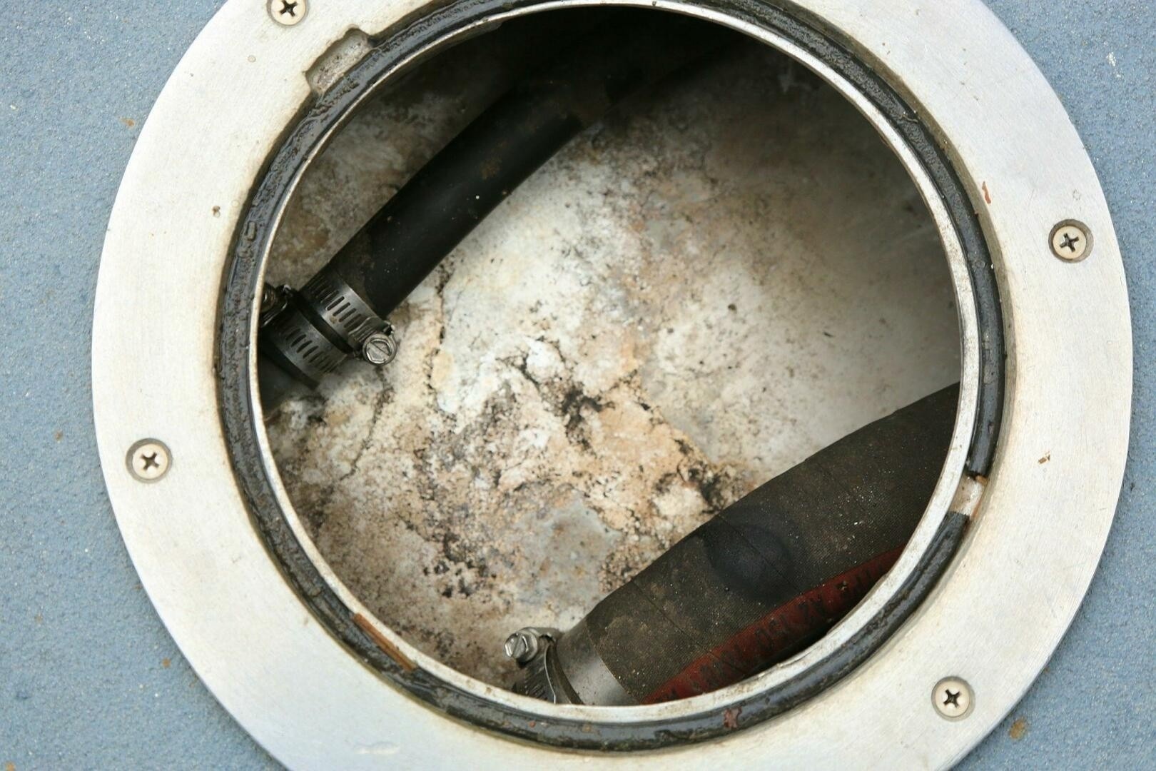 2002 SeaArk 25 V Commander SAMA 1365