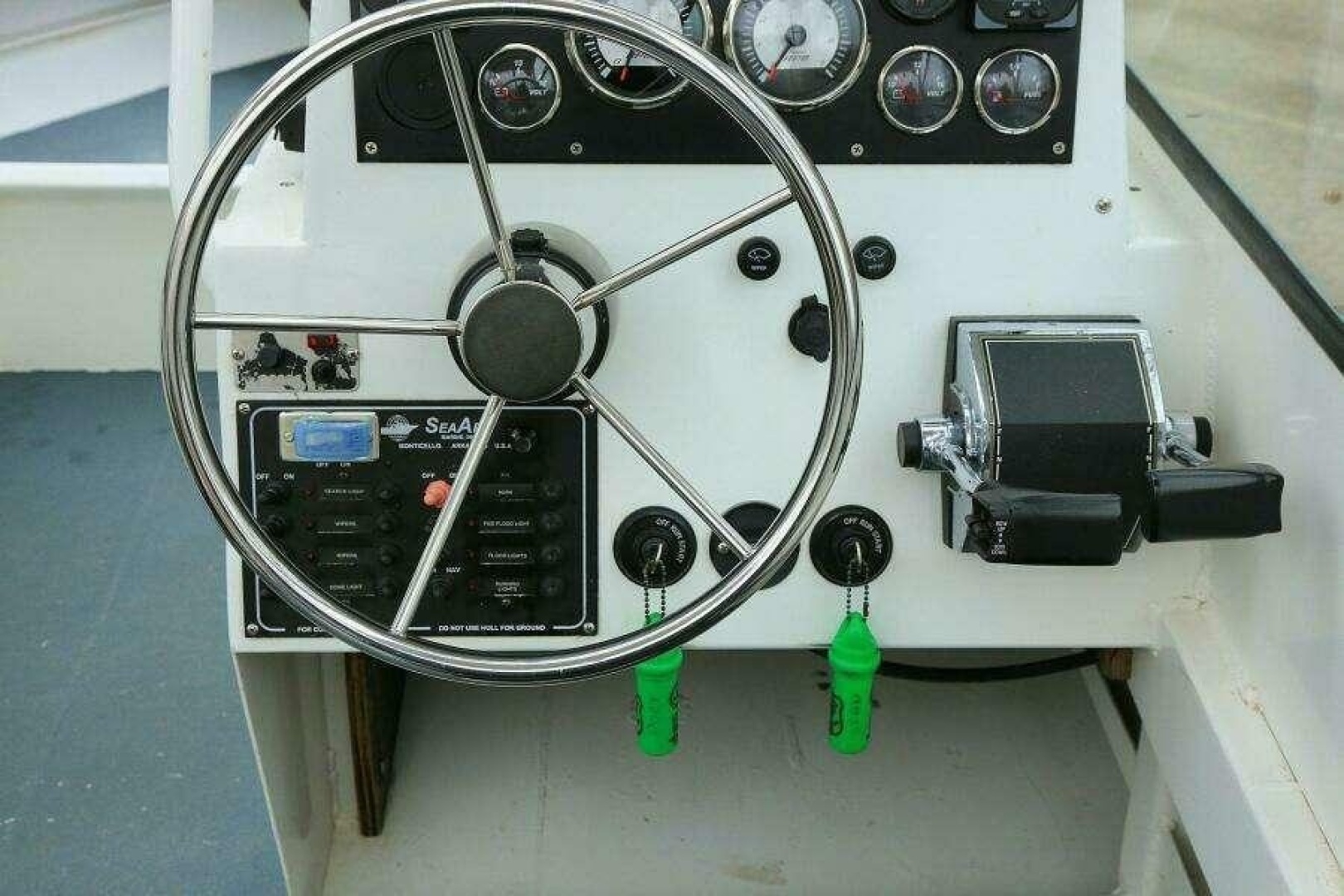 2002 SeaArk DXS 1652 SLD