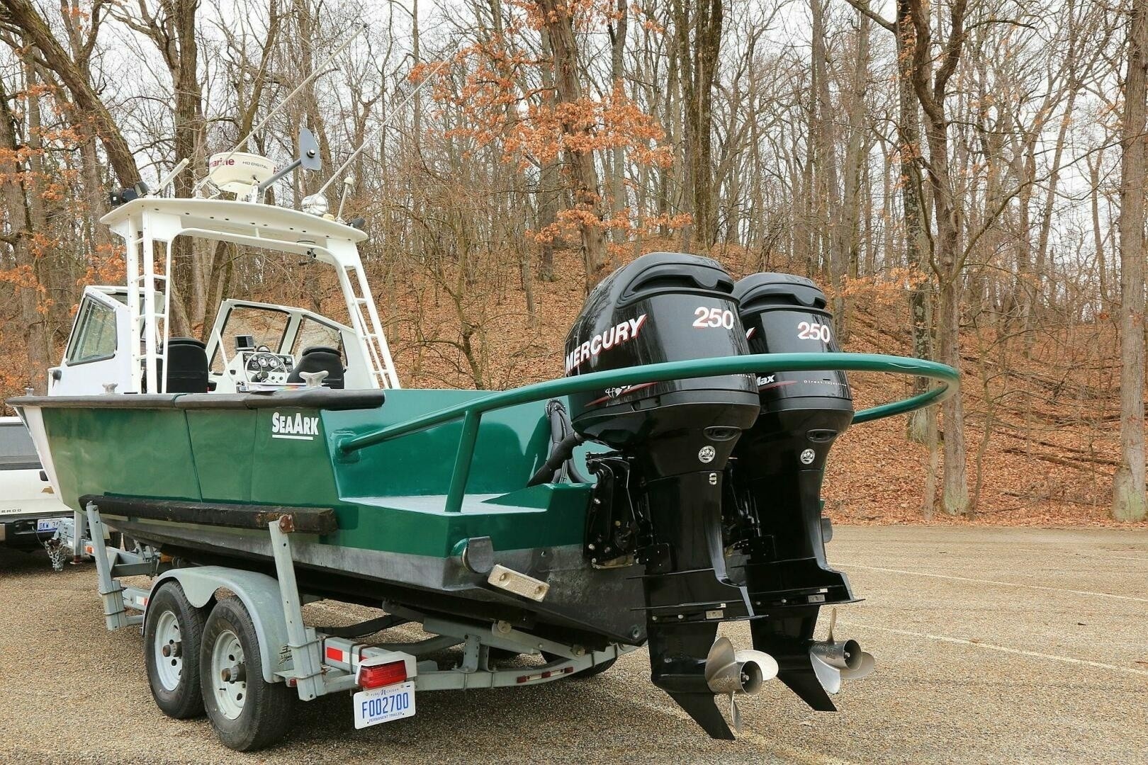 2002 SeaArk 25 V Commander SAMA 1365