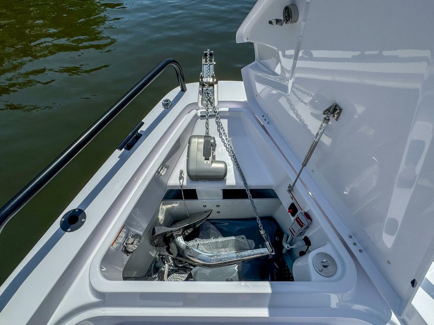 37ft Axopar Yacht For Sale 37ft Axopar Yacht For Sale