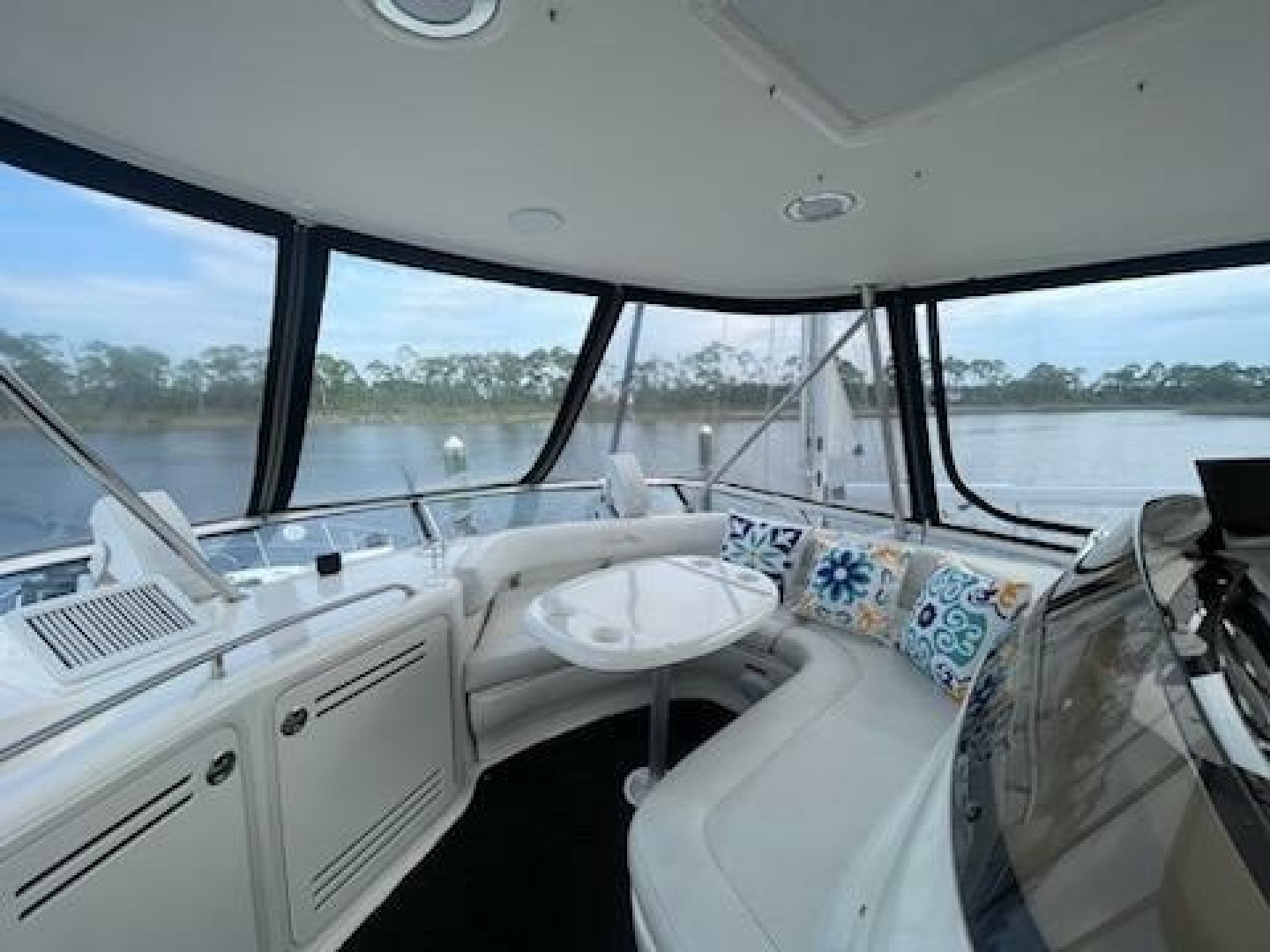 2003 Sea Ray 480 Sedan Bridge