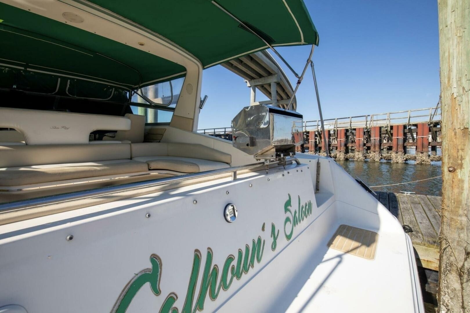 Calhoun s Saloon 42ft Sea Ray Yacht For Sale