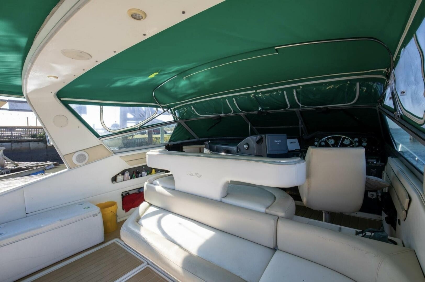 Calhoun s Saloon 42ft Sea Ray Yacht For Sale