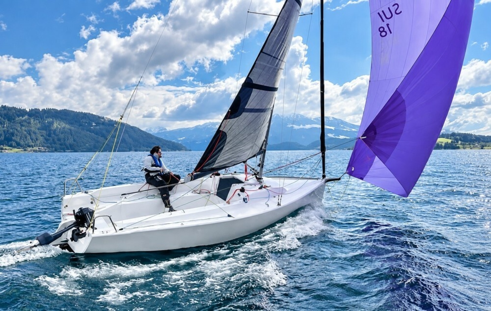23ft J Boats Yacht For Sale 23ft J Boats Yacht For Sale