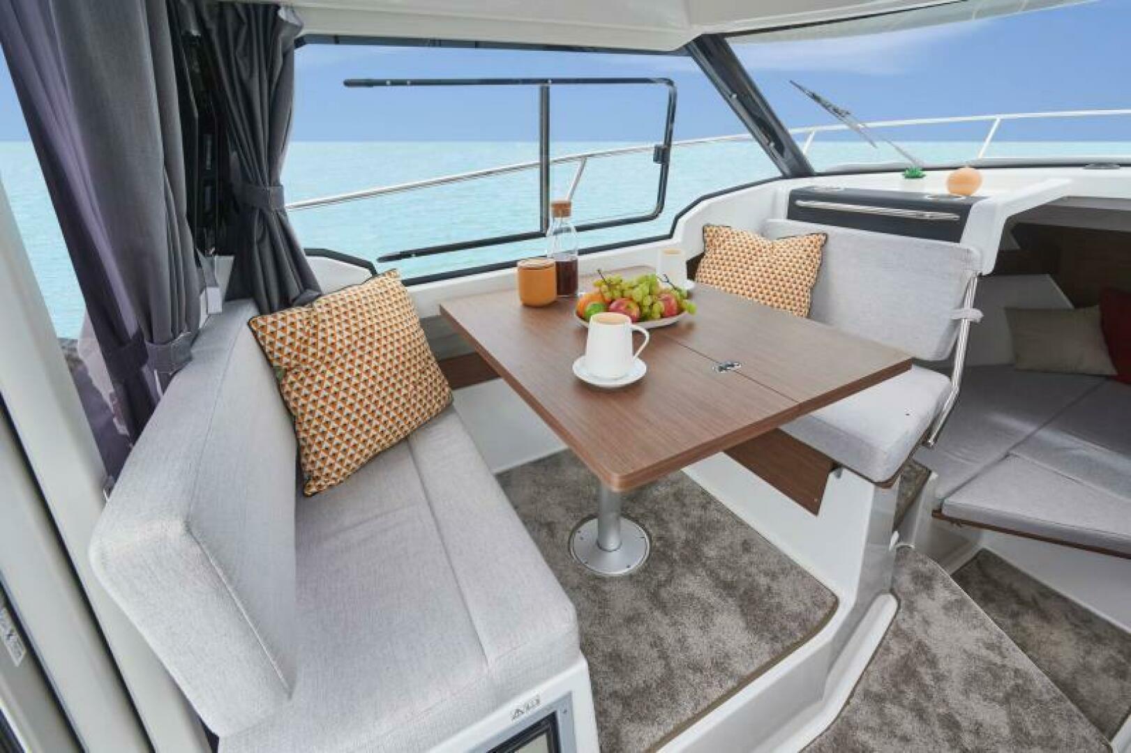2025 Jeanneau NC 795 Sport S2-12