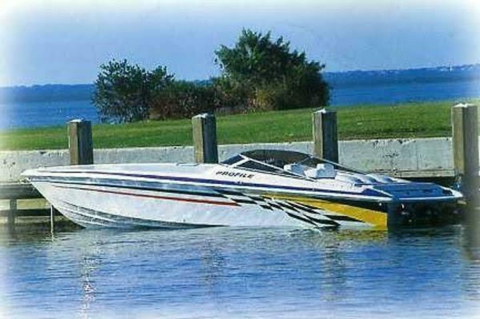 2002 Profile 33 V - photo 1 of 20