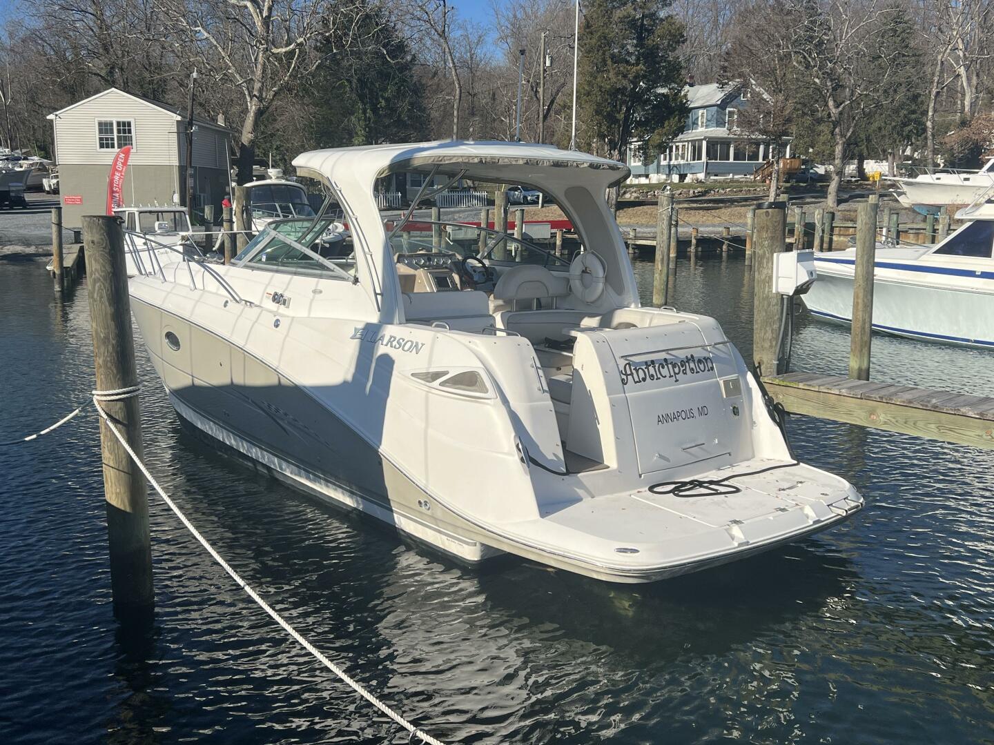 35ft Larson Yacht For Sale
