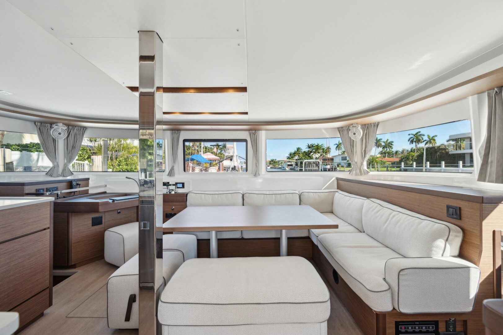 45ft Lagoon Yacht For Sale