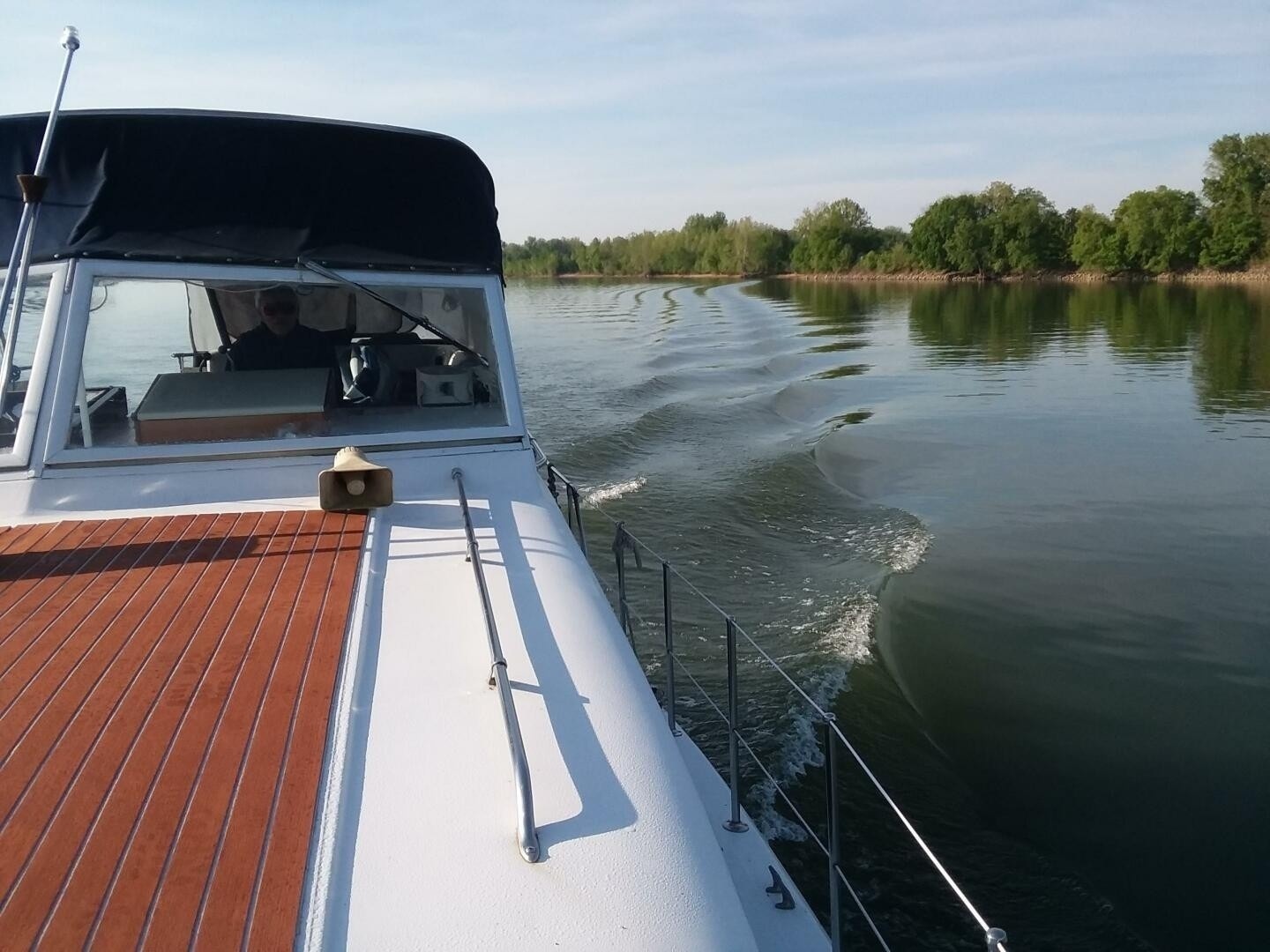1979 Chris-Craft 350 Catalina — photograph 4