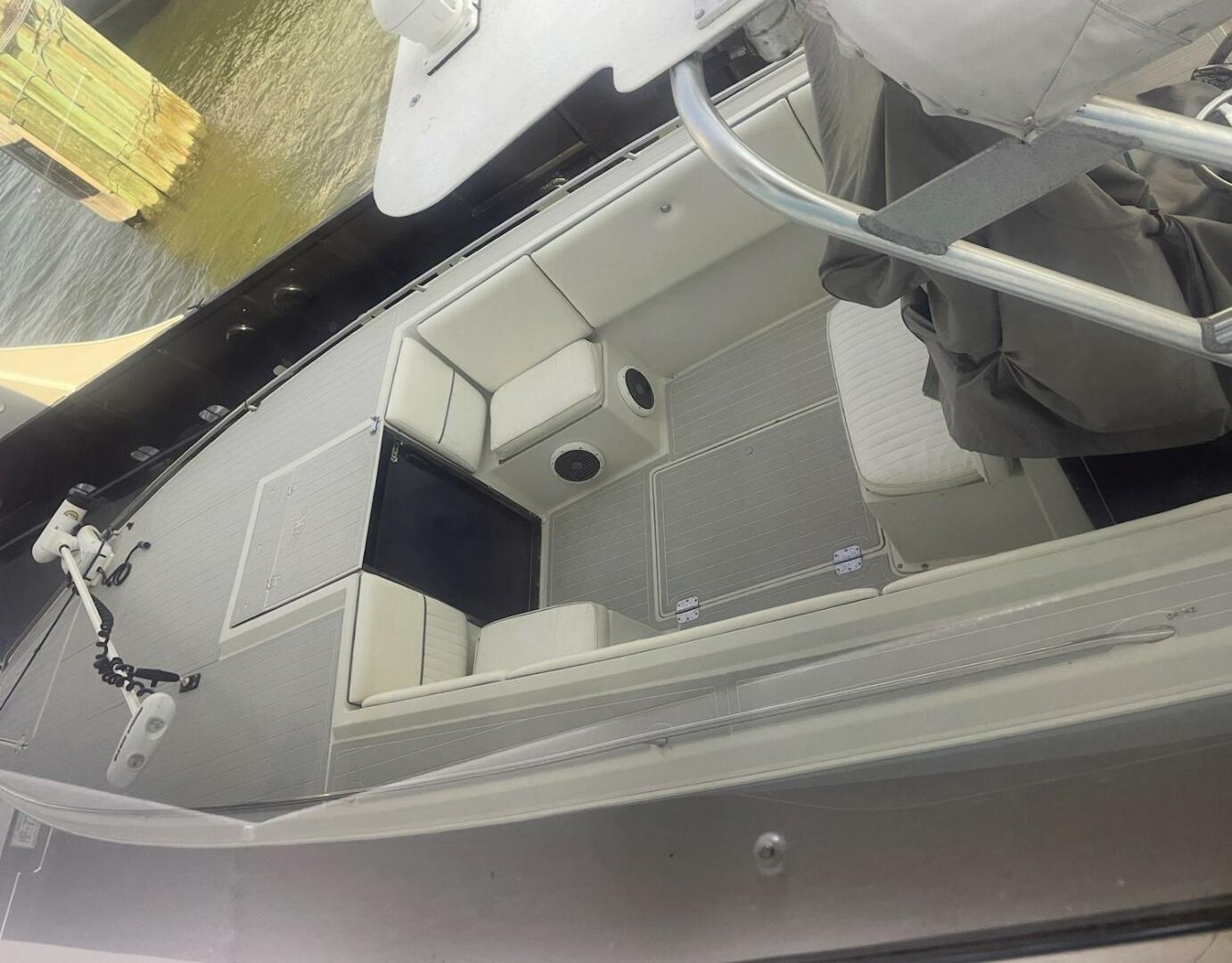 30ft Wellcraft Yacht For Sale