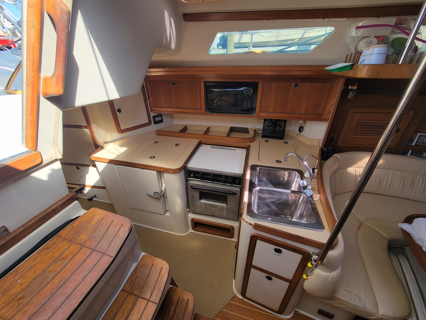 Prairie Wind 42ft Catalina Yacht For Sale