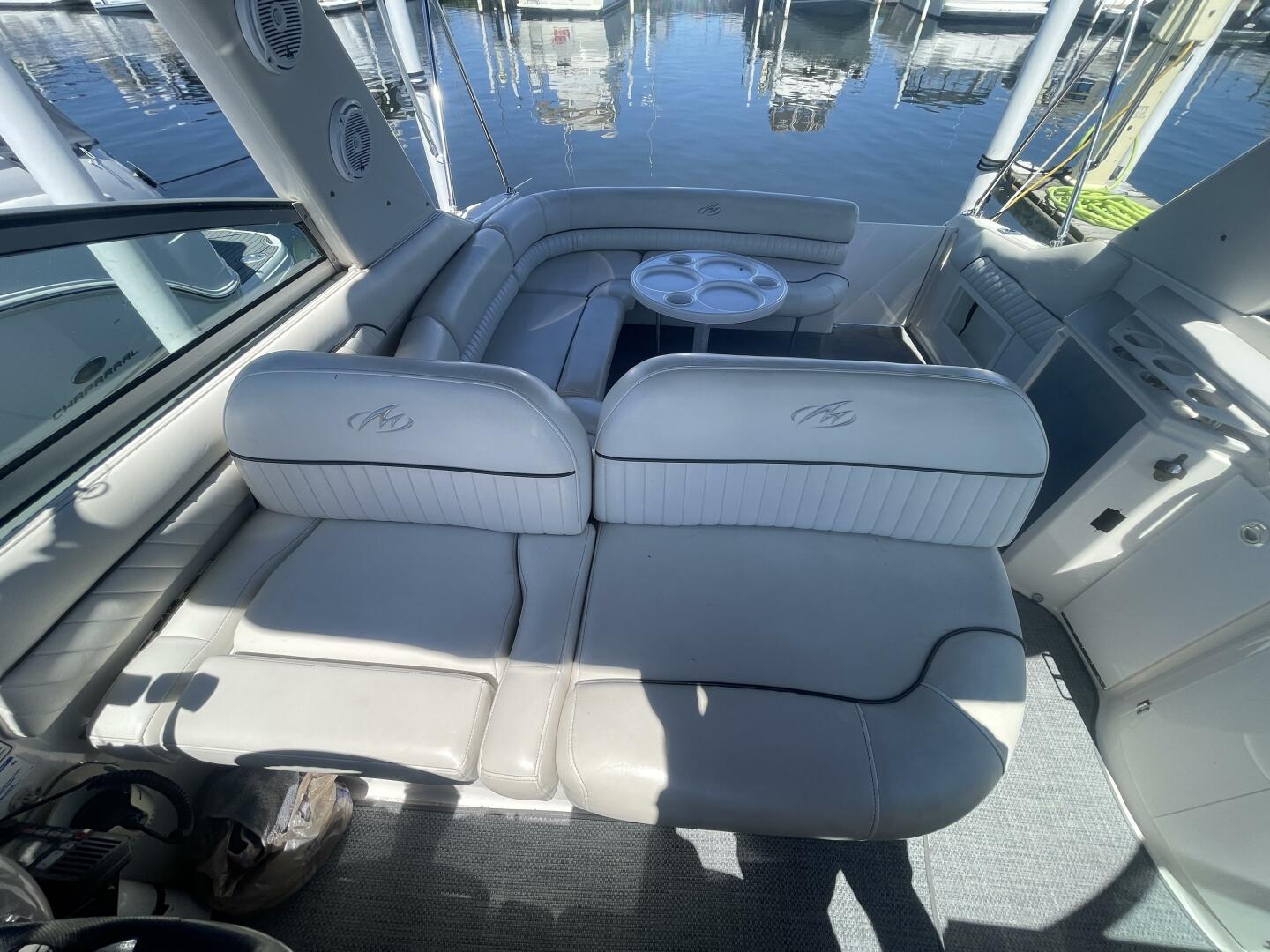 32ft Monterey Yacht For Sale