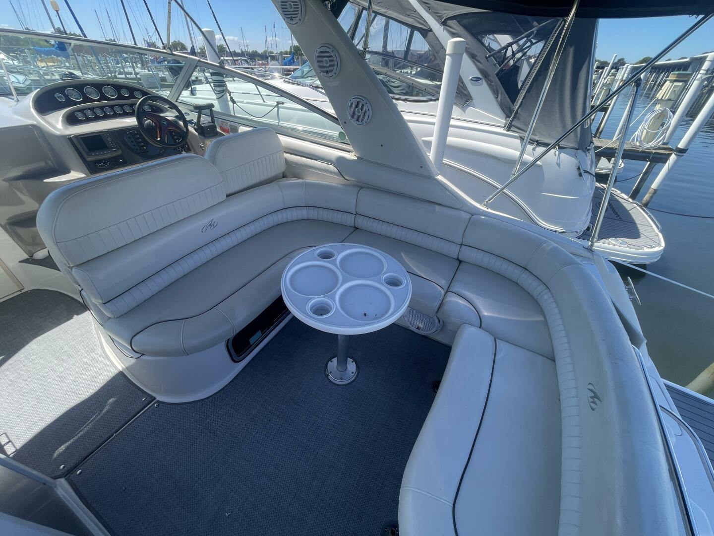 32ft Monterey Yacht For Sale