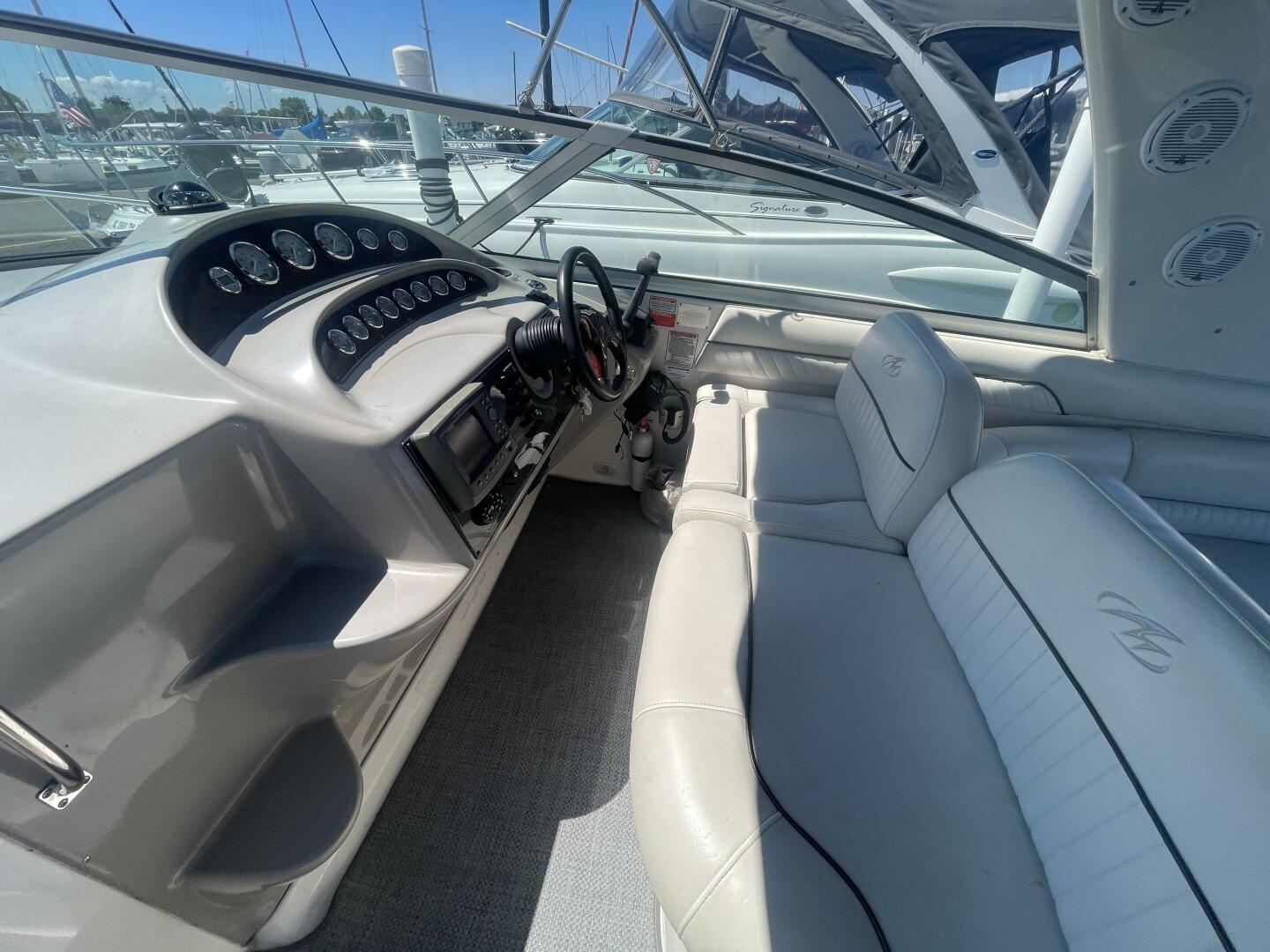 32ft Monterey Yacht For Sale