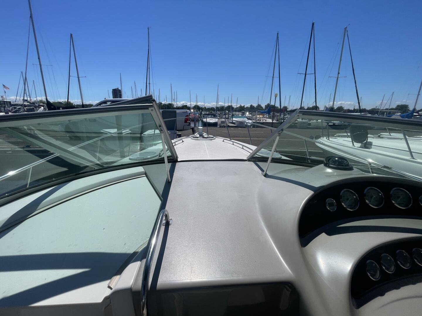 32ft Monterey Yacht For Sale