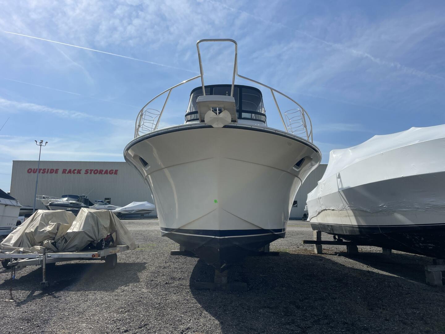 NO NAME 37ft Silverton Yacht For Sale