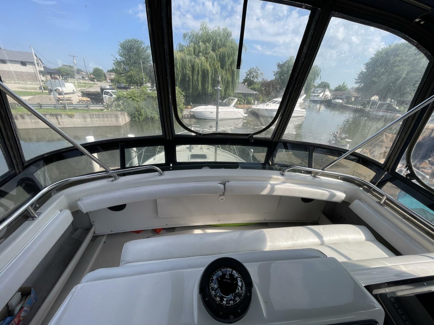 NO NAME 37ft Silverton Yacht For Sale