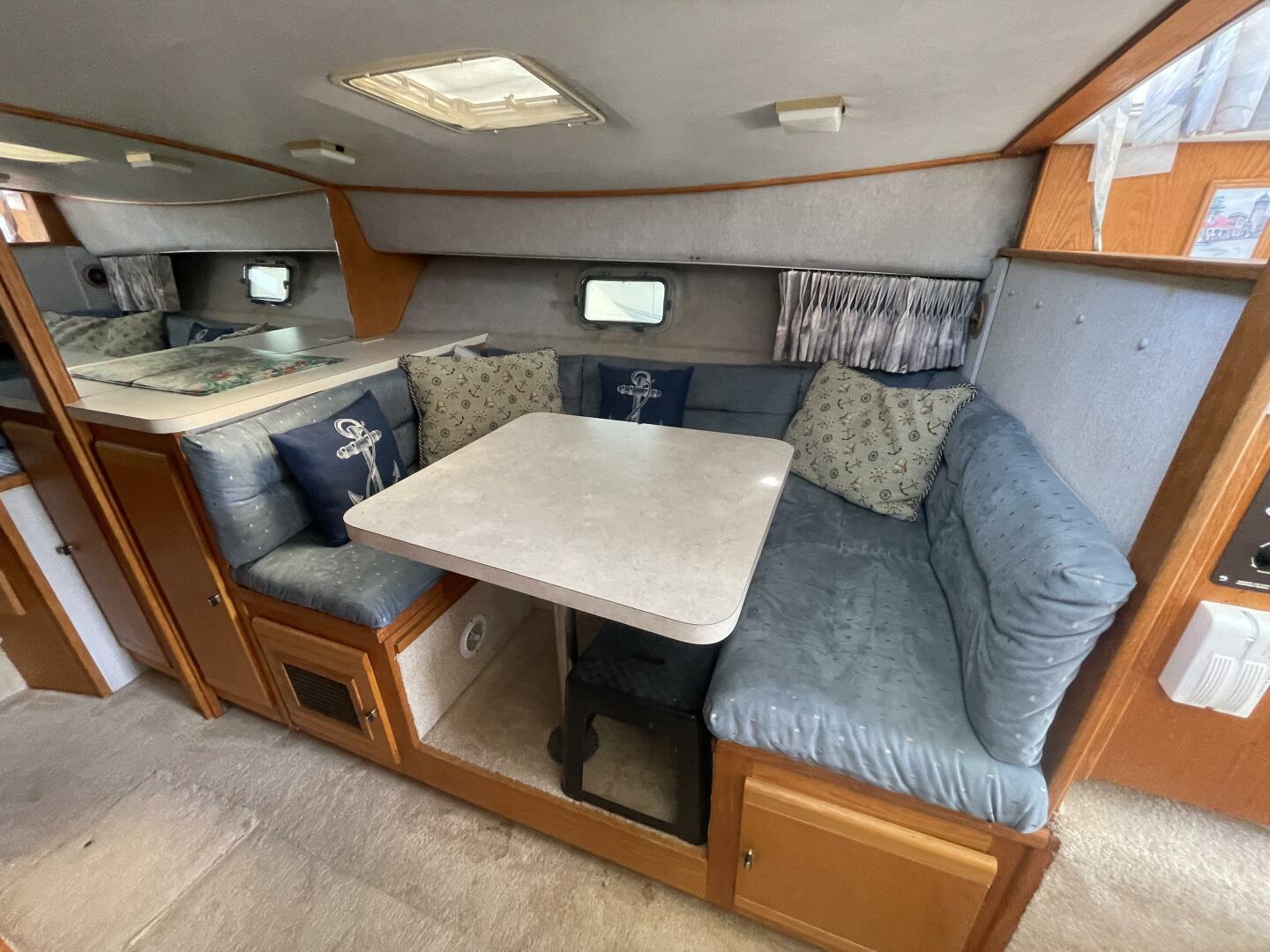 NO NAME 37ft Silverton Yacht For Sale