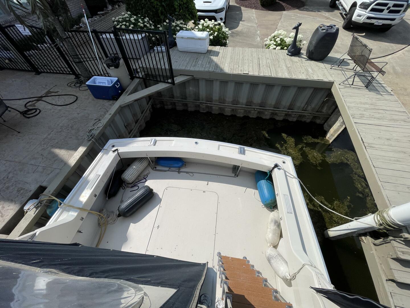 NO NAME 37ft Silverton Yacht For Sale