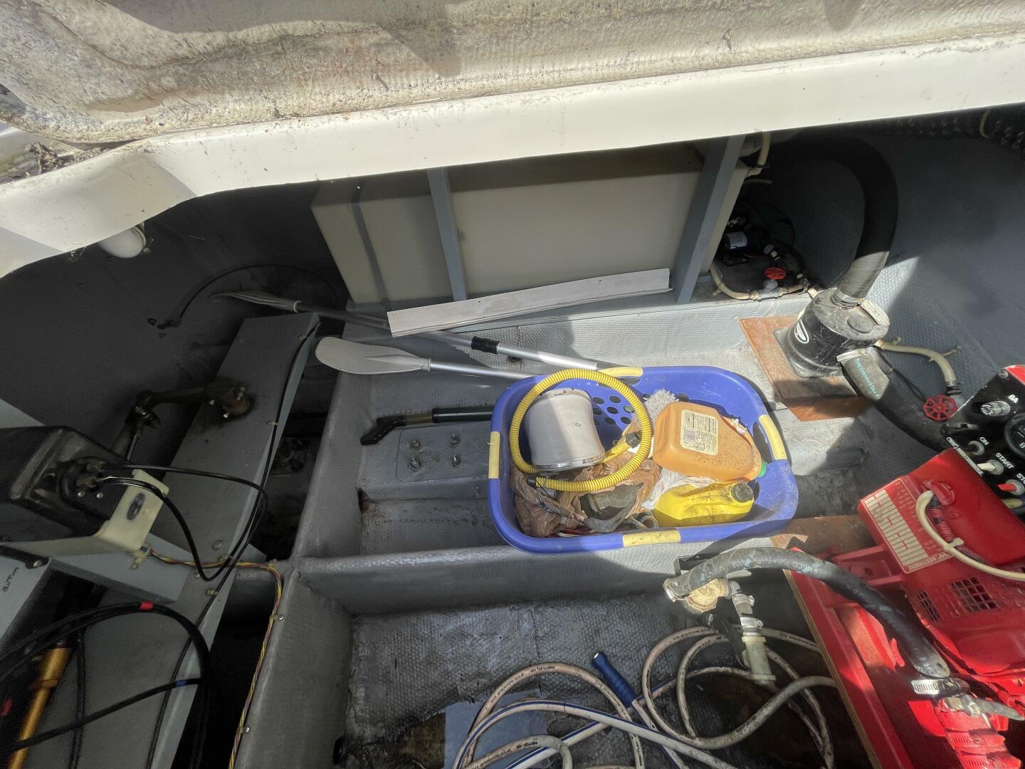 NO NAME 37ft Silverton Yacht For Sale