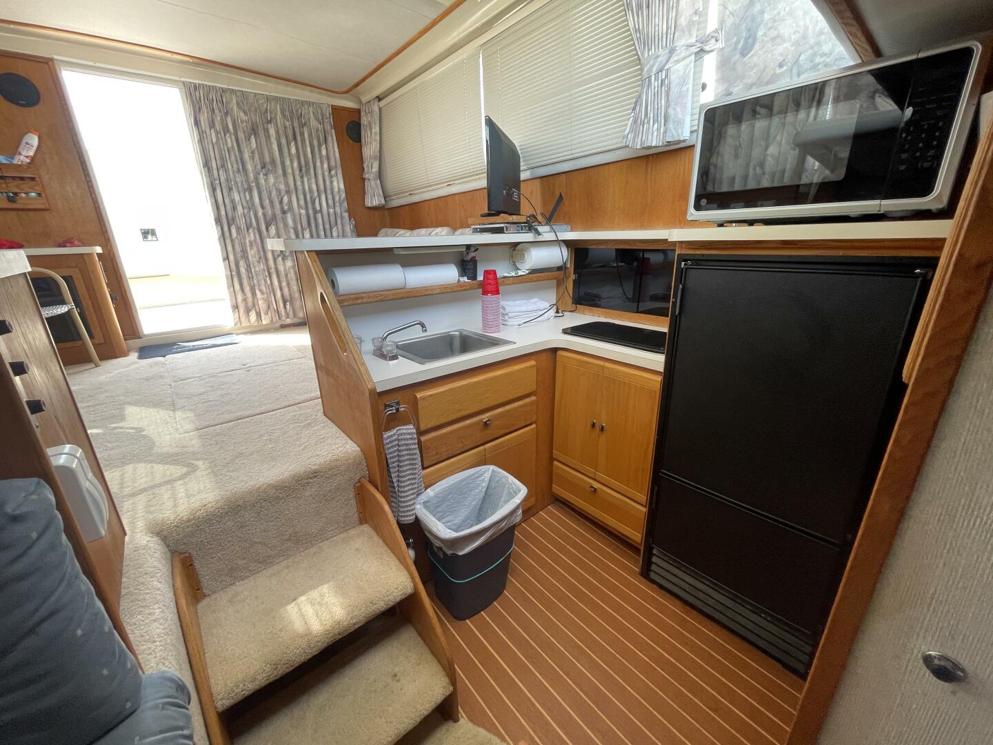 NO NAME 37ft Silverton Yacht For Sale