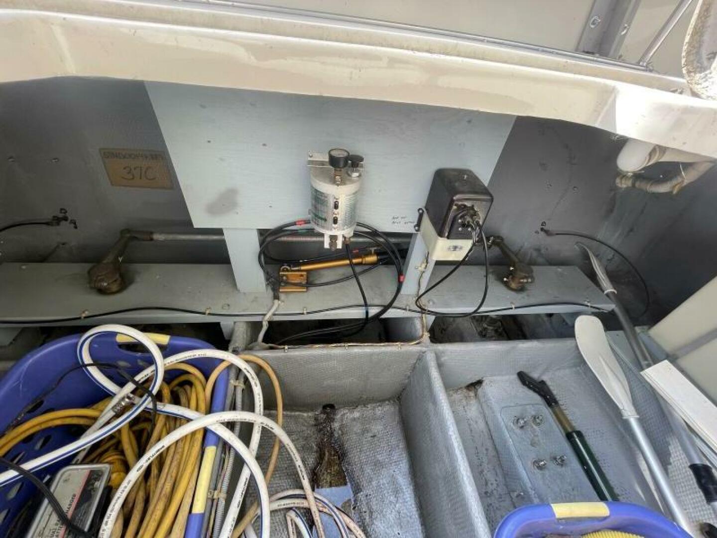 NO NAME 37ft Silverton Yacht For Sale