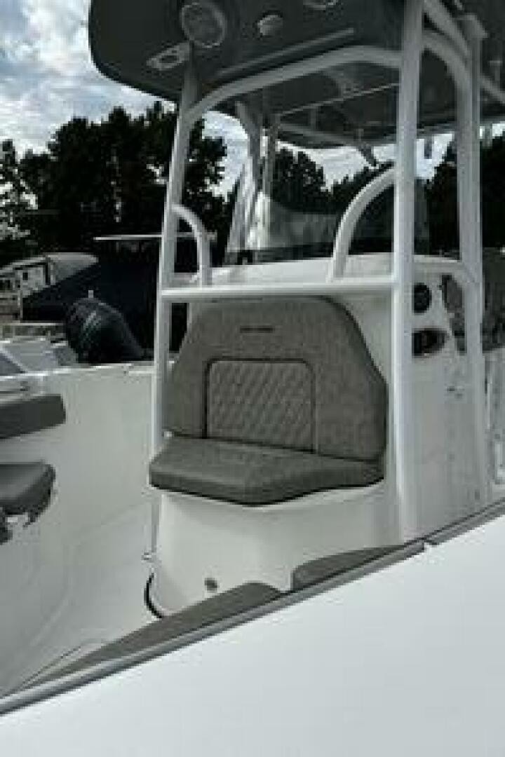 2022 Sea Pro 219 Center Console
