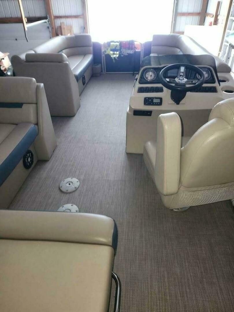 23ft Sweetwater Yacht For Sale