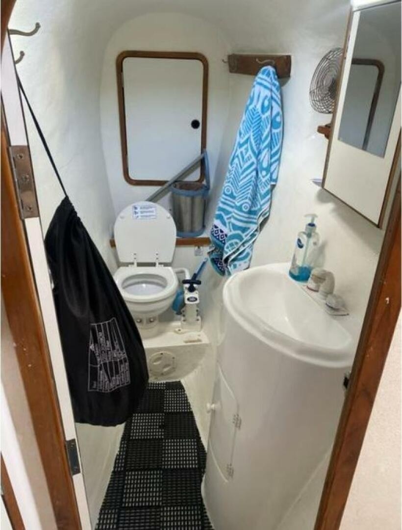 Ali Kat 35ft Wildcat Yacht For Sale