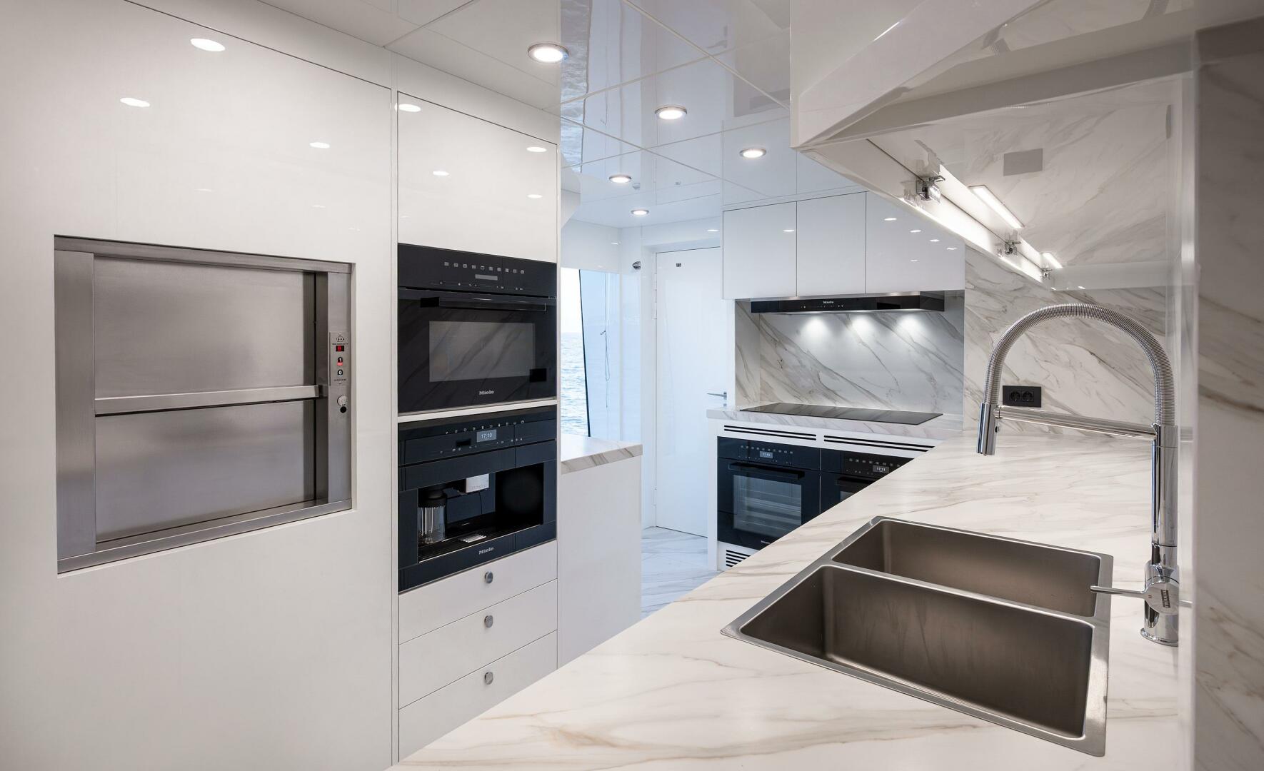 NUMARINE 40MXP 128ft Numarine Yacht For Sale
