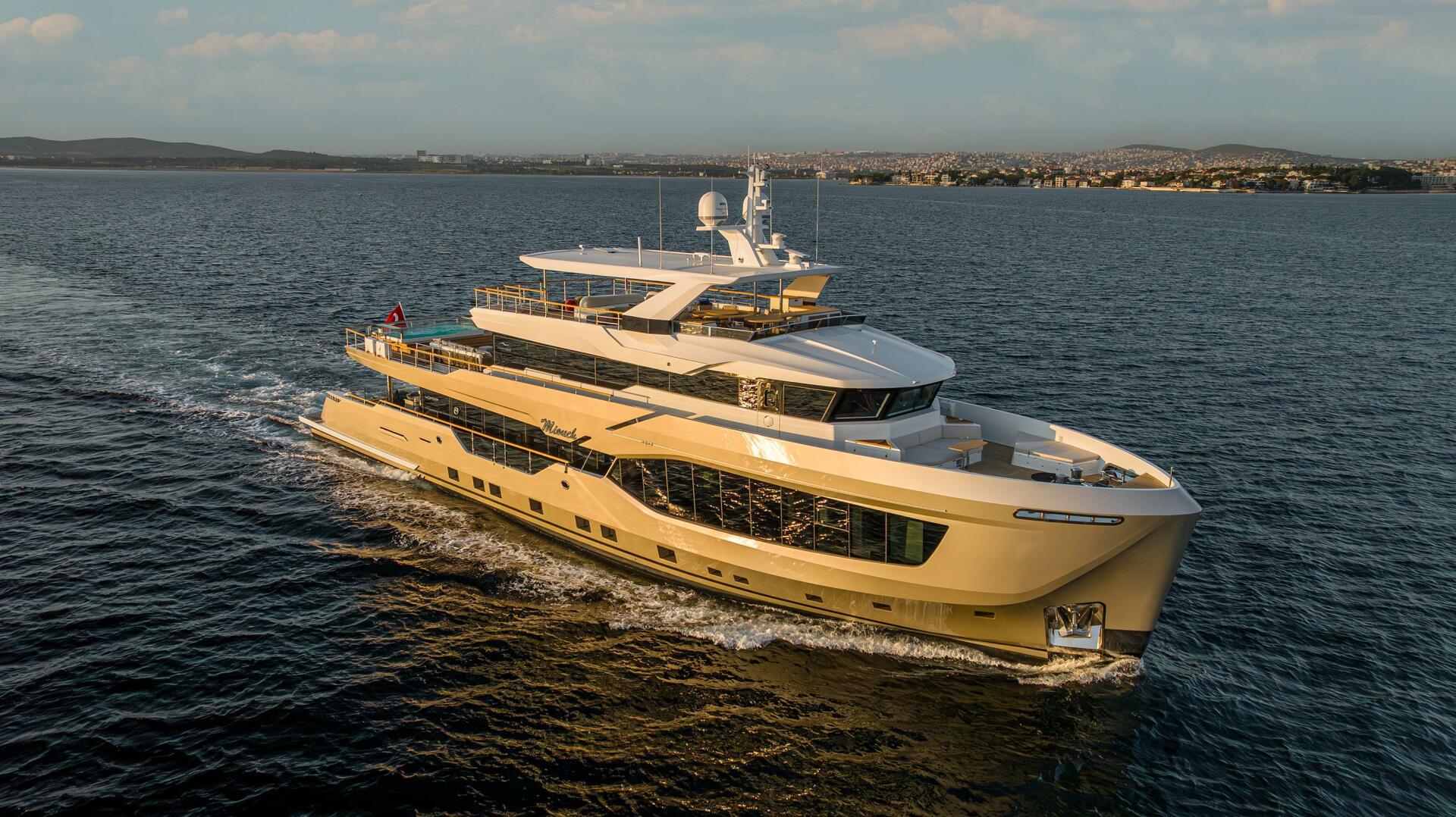 NUMARINE 40MXP 128ft Numarine Yacht For Sale