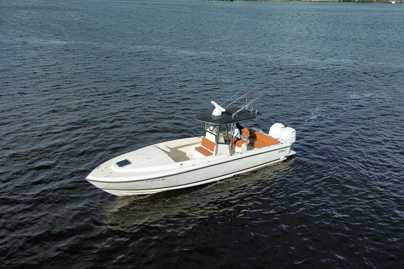 32ft Intrepid Yacht For Sale