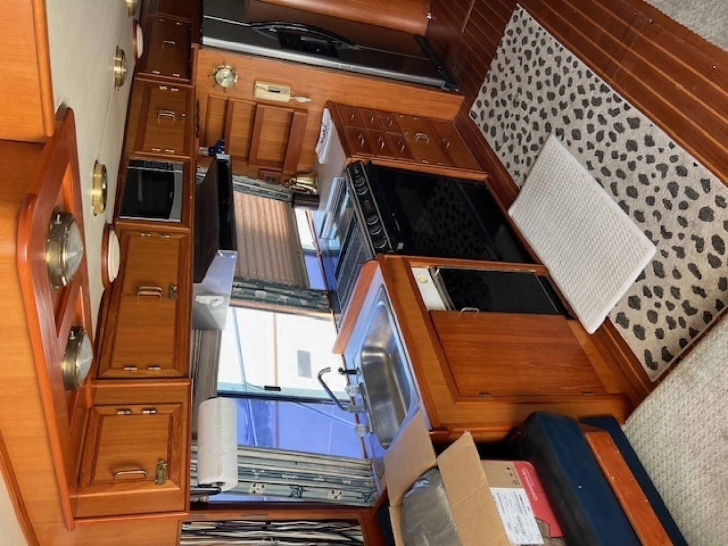 Mikelson 58 EXTENDED Yacht For Sale
