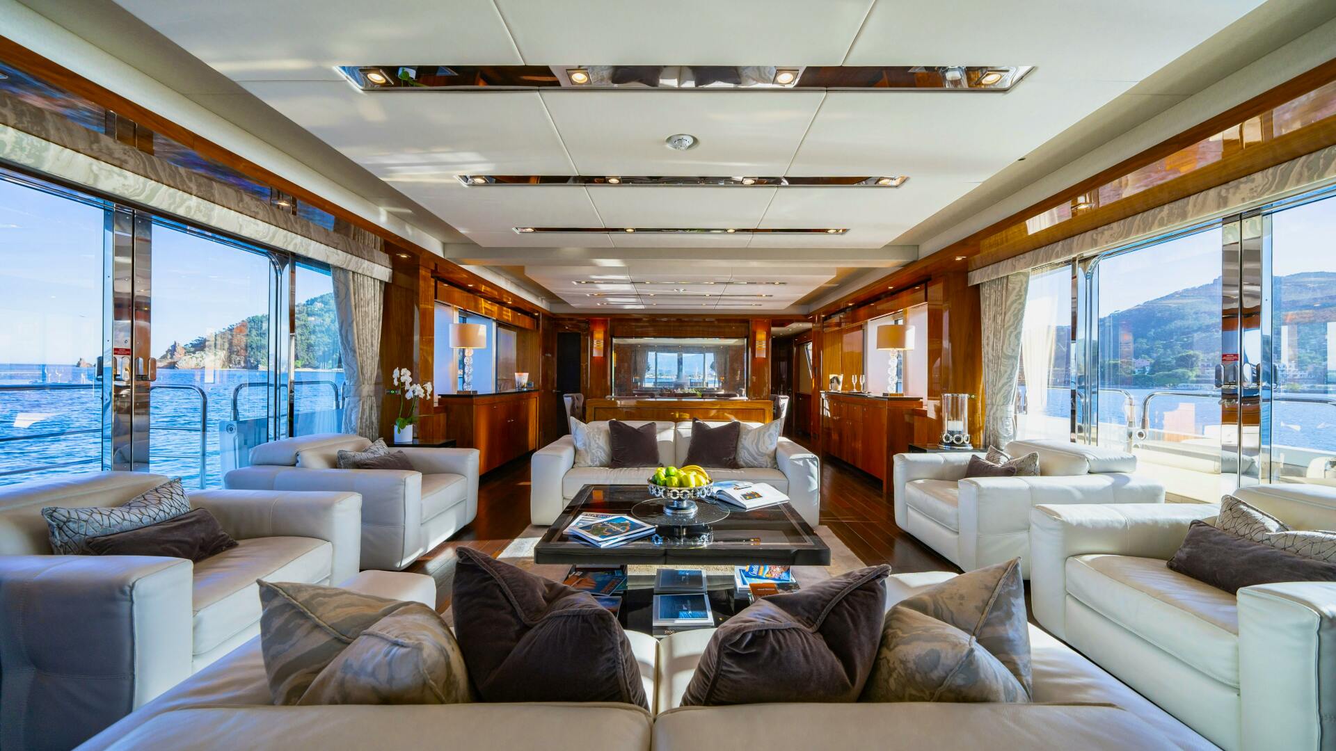 LADY VOLANTIS 115ft Sunseeker Yacht For Sale