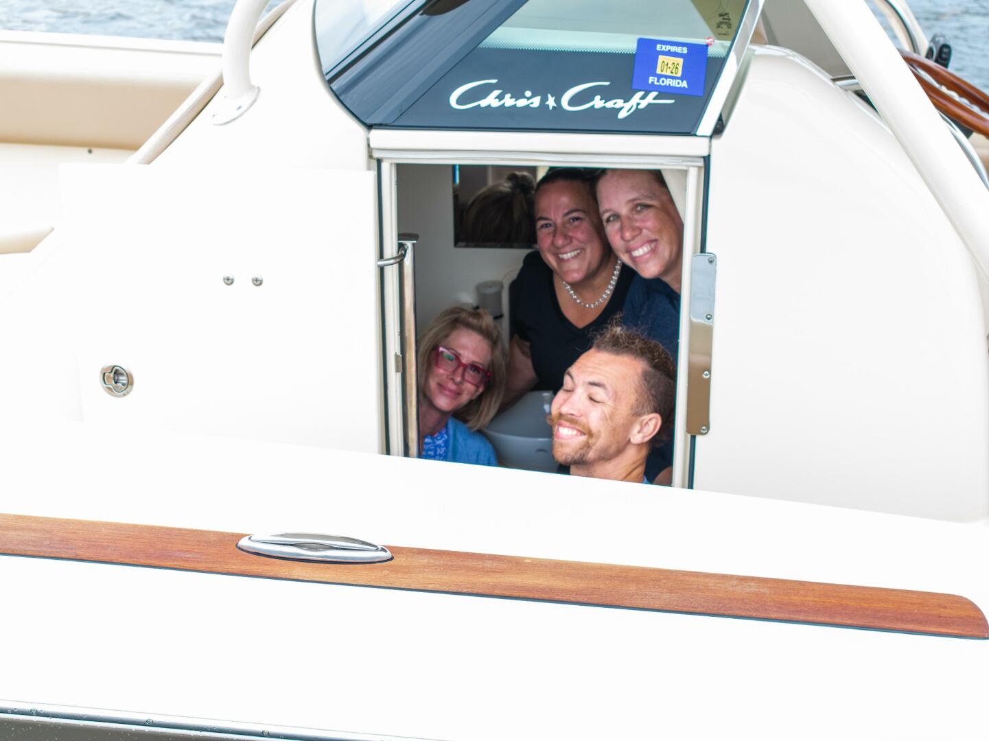LADY LIBERTY 34ft Chris Craft Yacht For Sale
