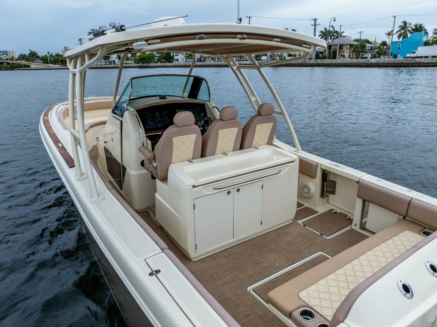 LADY LIBERTY 34ft Chris Craft Yacht For Sale