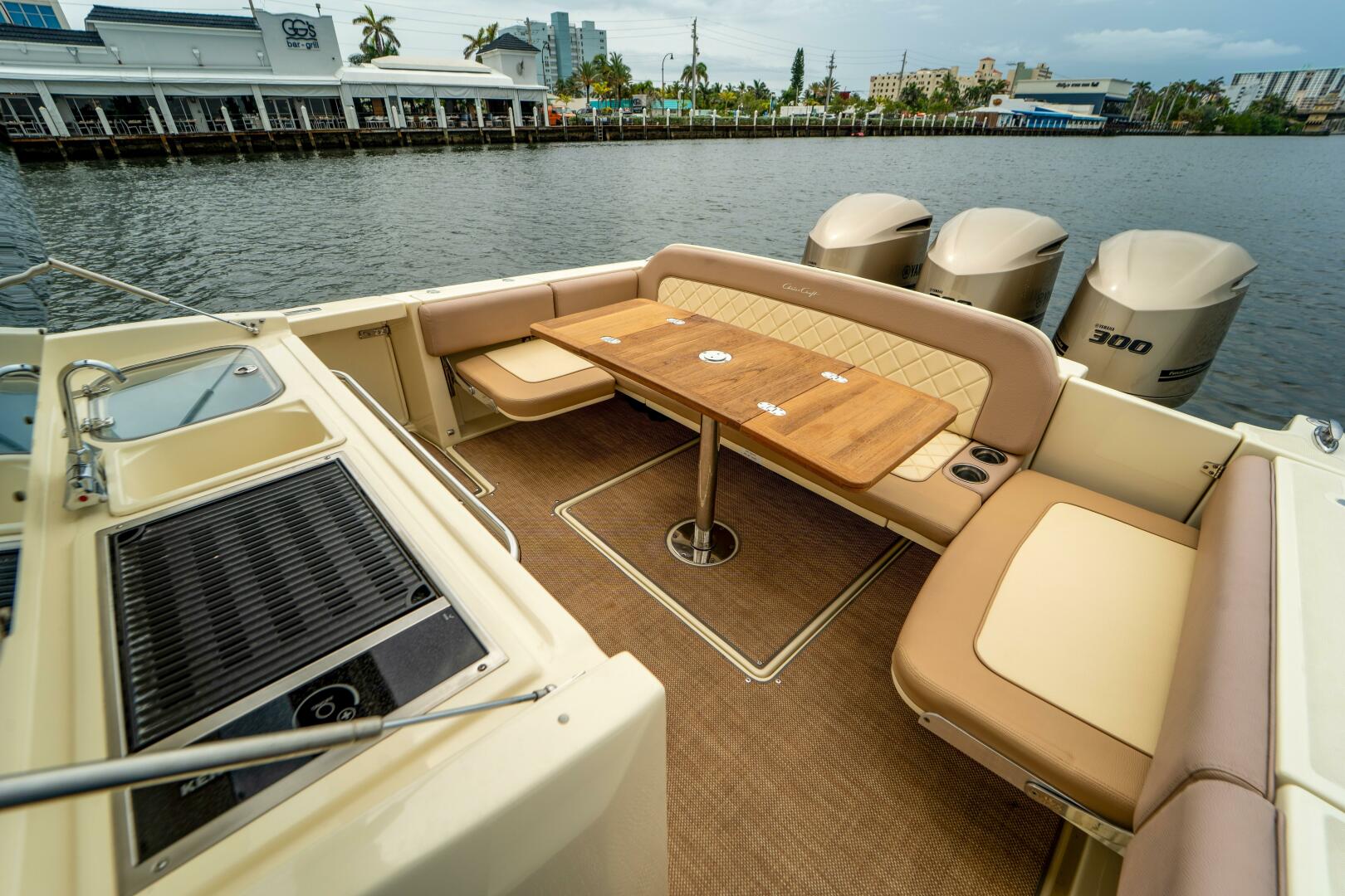 LADY LIBERTY 34ft Chris Craft Yacht For Sale