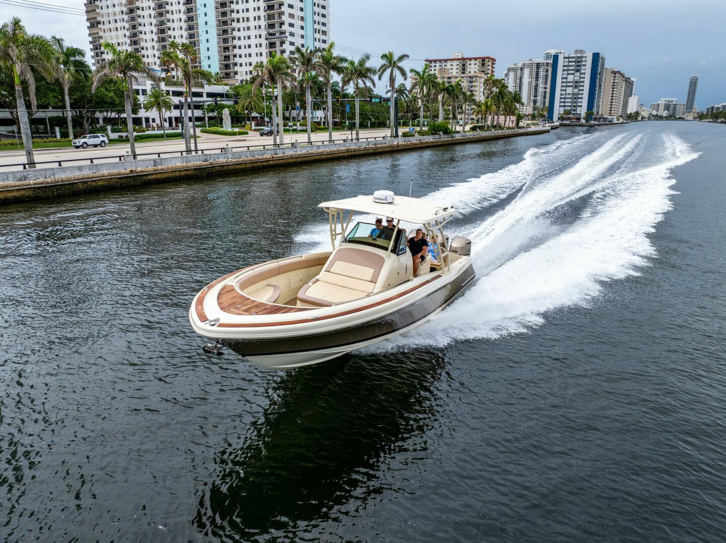 LADY LIBERTY 34ft Chris Craft Yacht For Sale