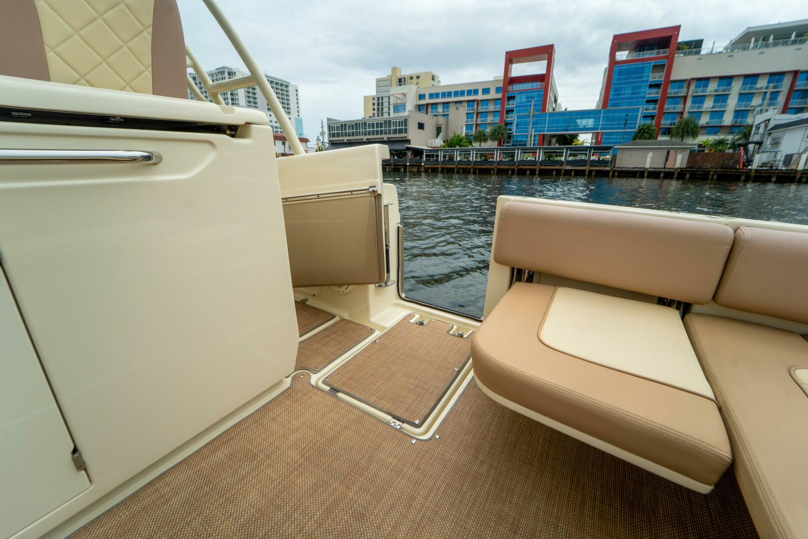LADY LIBERTY 34ft Chris Craft Yacht For Sale