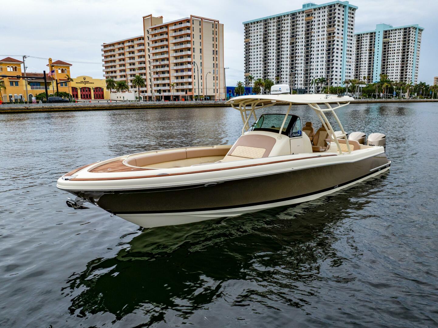 LADY LIBERTY 34ft Chris Craft Yacht For Sale