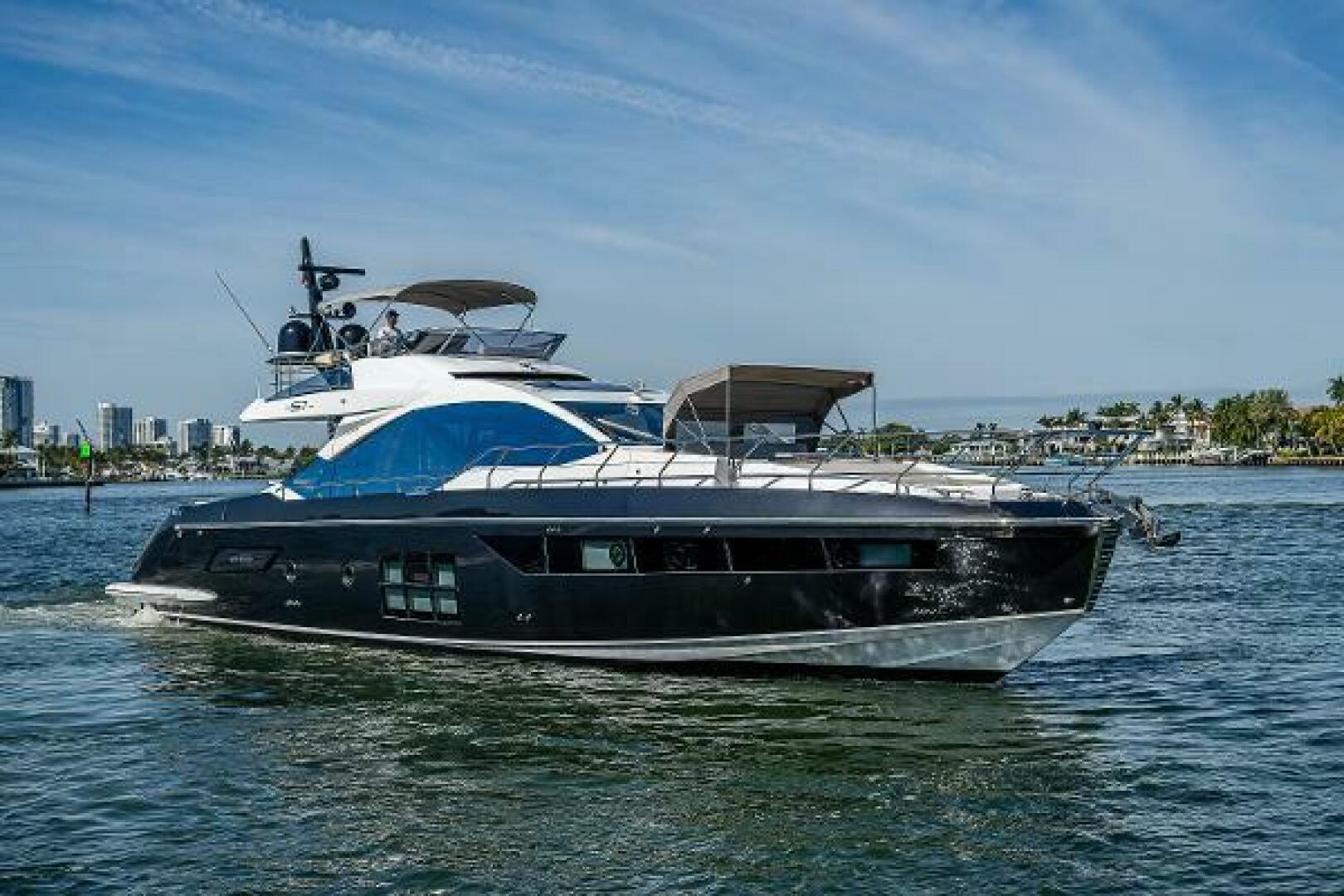2019 Azimut s7