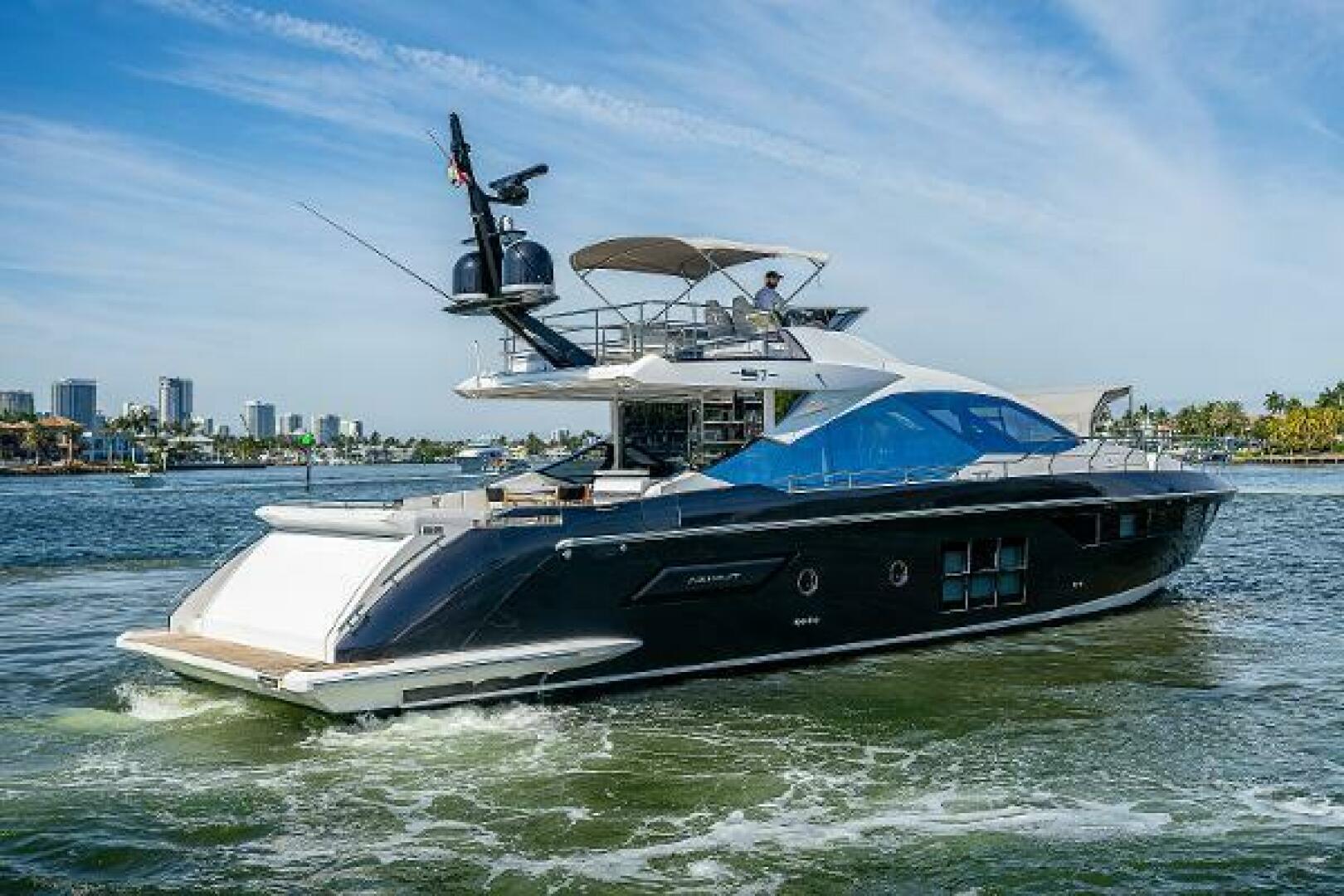 2019 Azimut s7