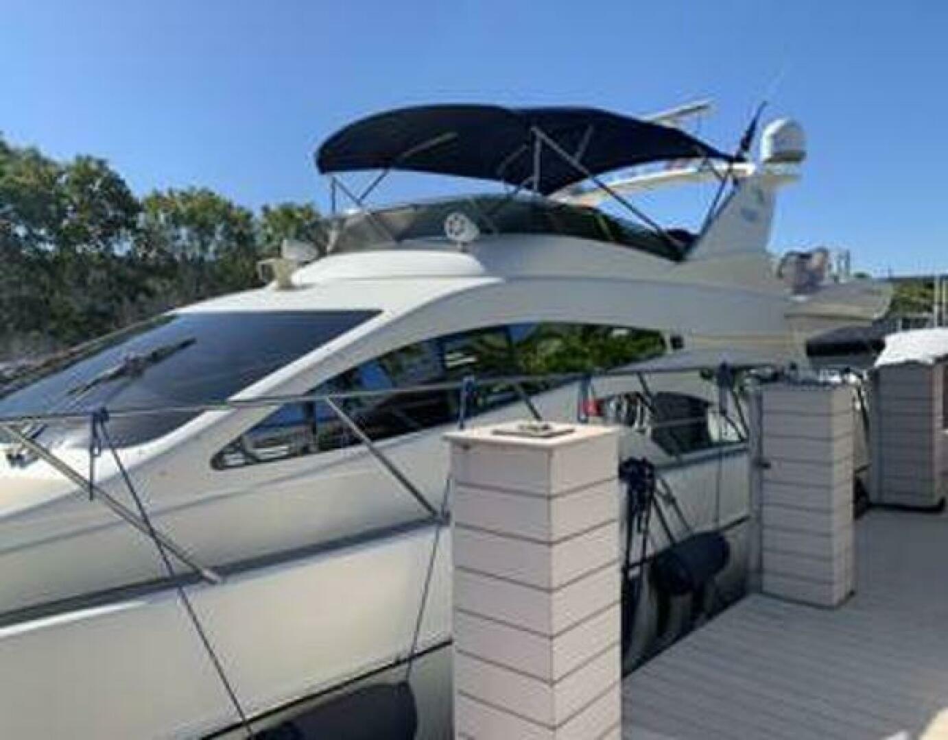 2006 Azimut 62