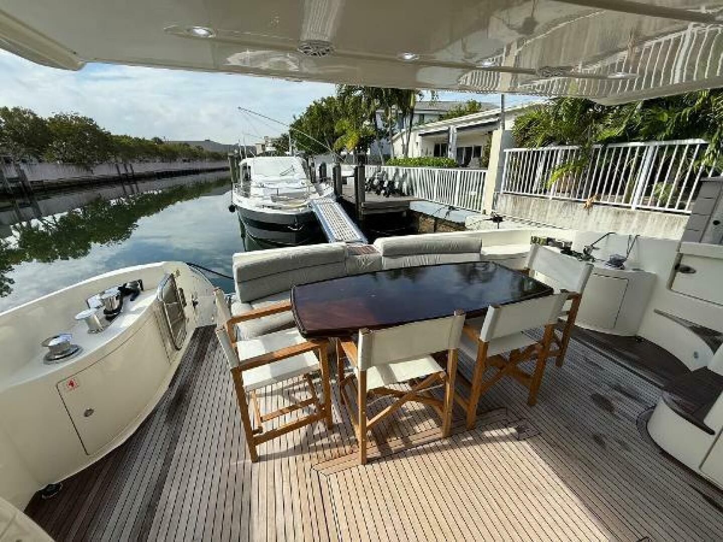 2006 Azimut 62