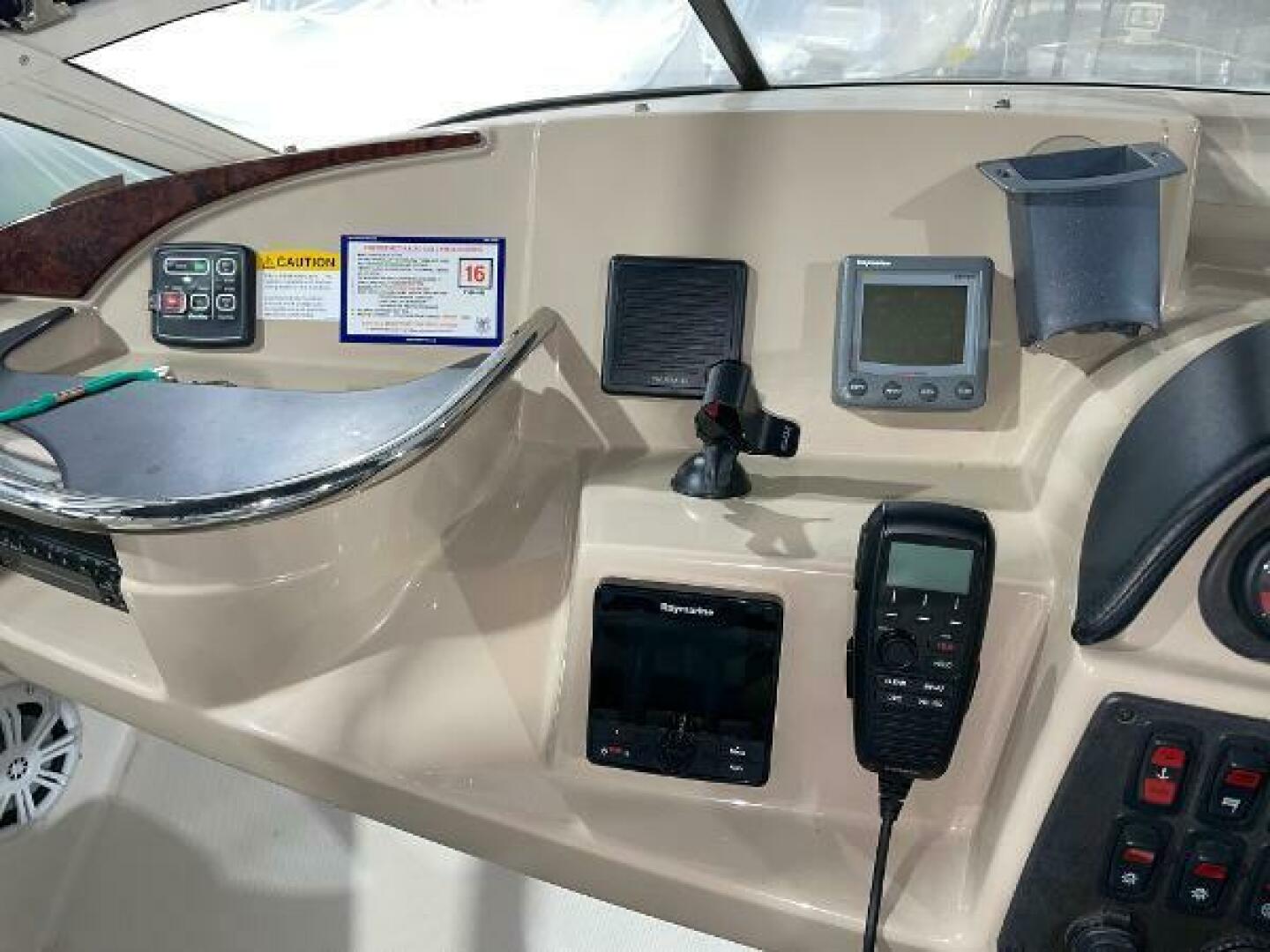 2005 Carver 42 mariner