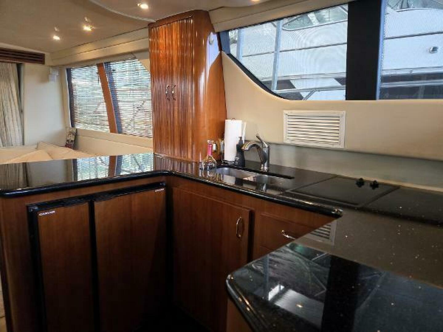 2004 Carver 460 voyager