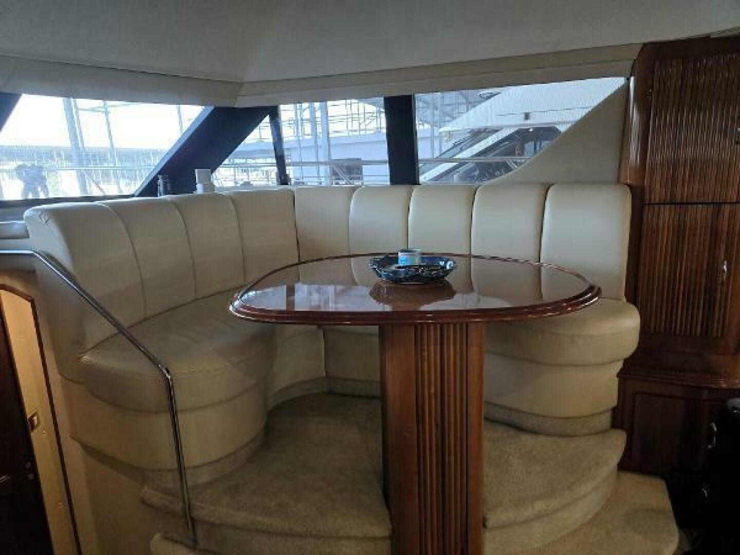 2004 Carver 460 voyager