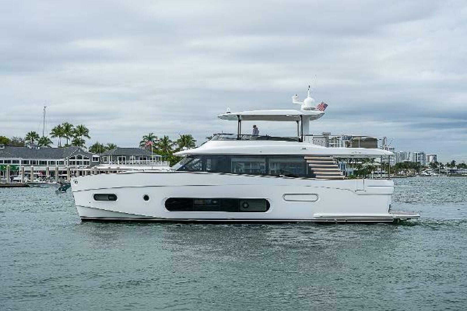 2024 Azimut magellano 66