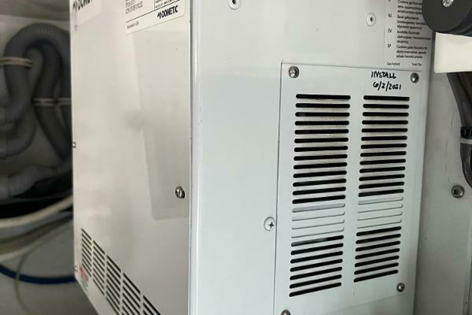 2005 Hatteras 54 convertible