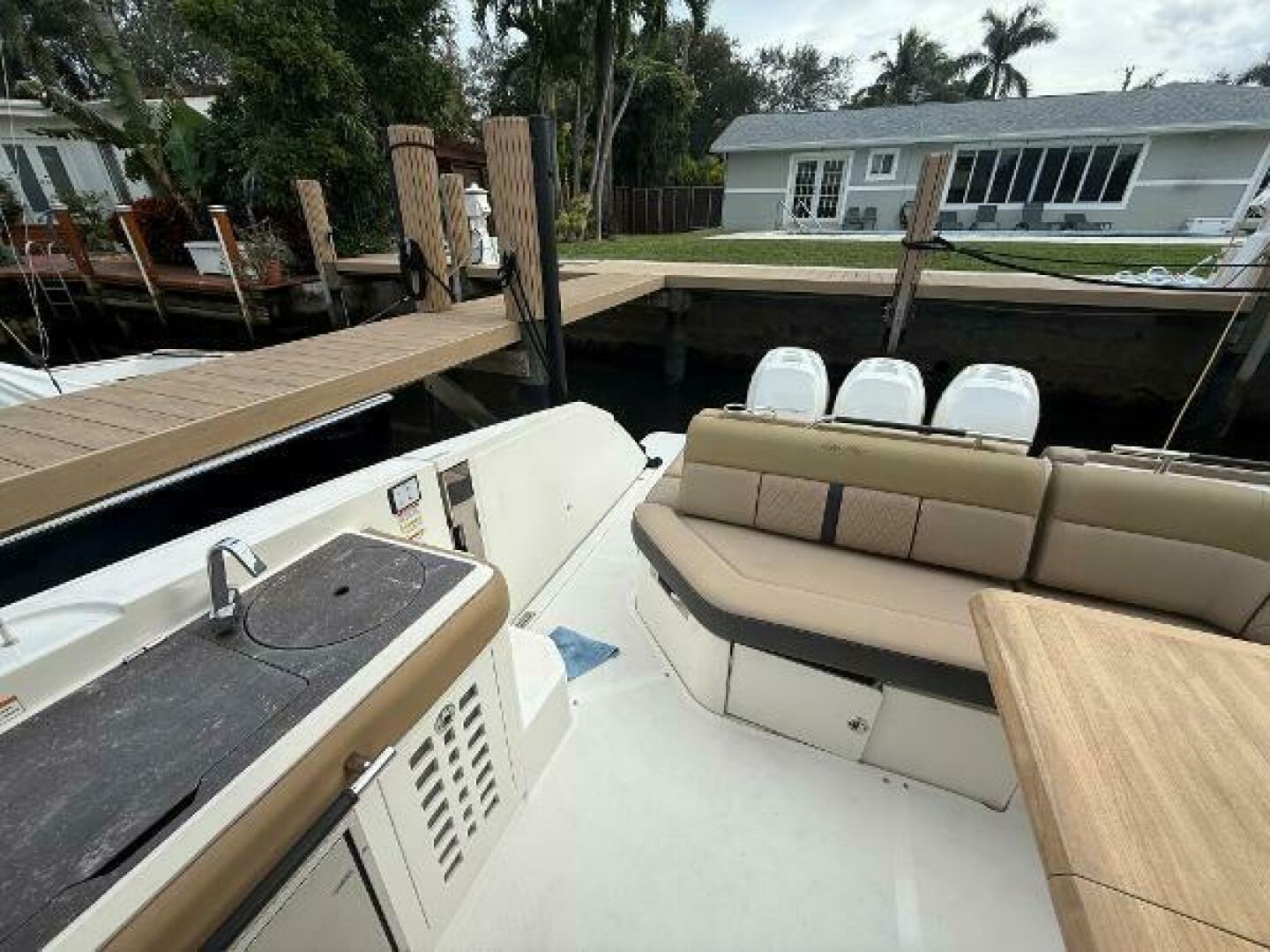 2019 Sea Ray slx 400 ob